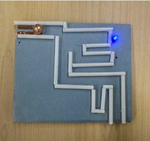 battery, led blue light, straws make maze